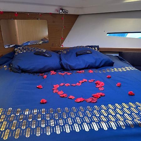 Bateau Nuit Insolite Hotel La Rochelle  Kültér fotó
